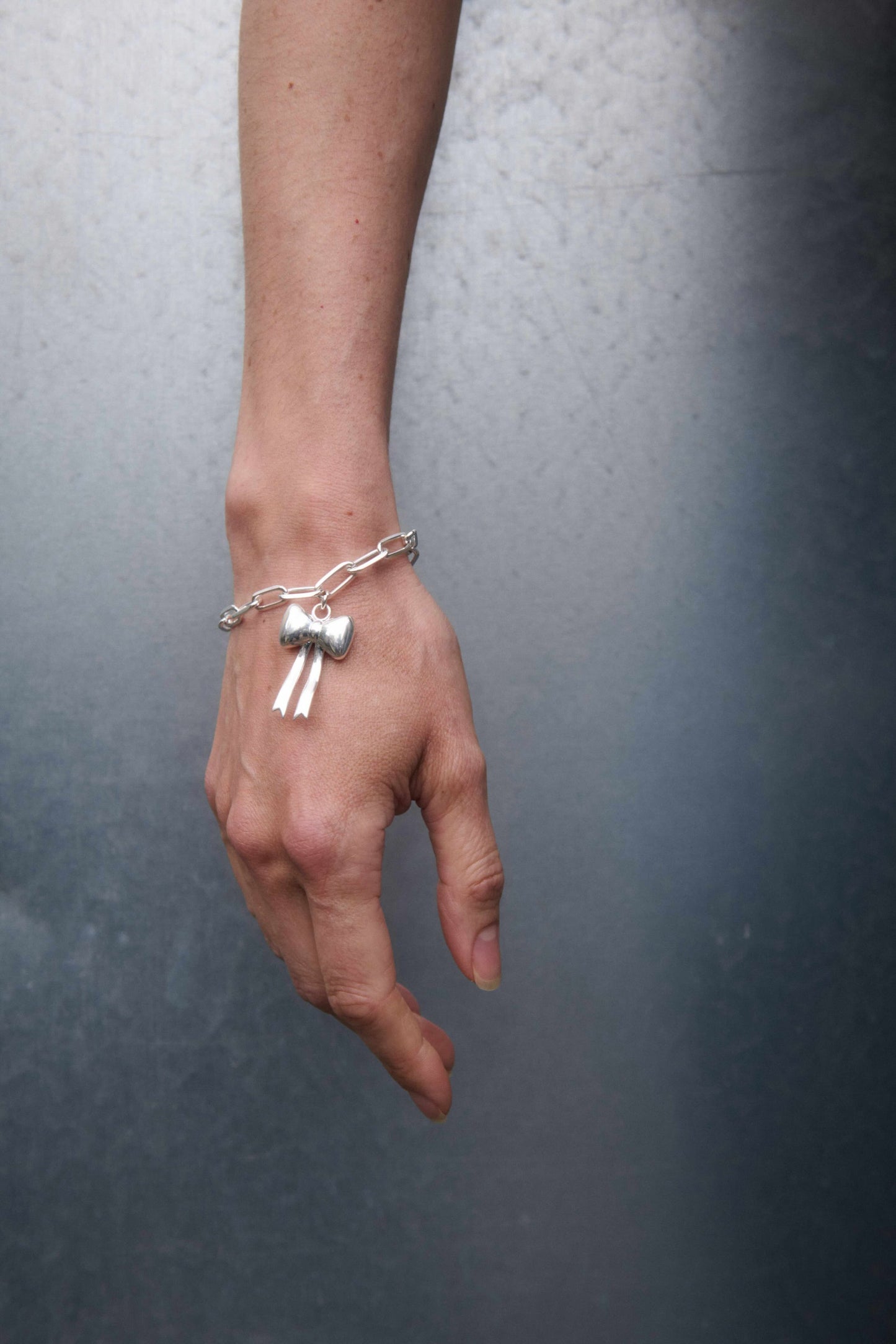 BOW BRACELET